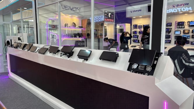 Revolusi Head Unit Mobil: AI ChatGPT dan Teknologi 360 Derajat Hadir di GIIAS 2026
