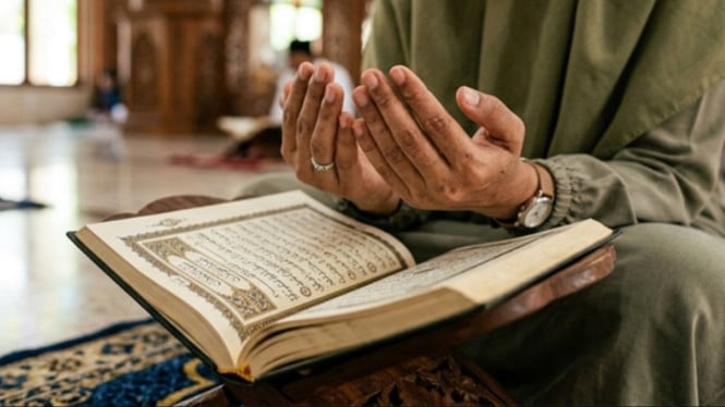 Al-Fatihah Bukan Sekadar Doa, Ilmuwan Islam Ungkap Kekuatan Mistis yang Bikin Setan Ketakutan