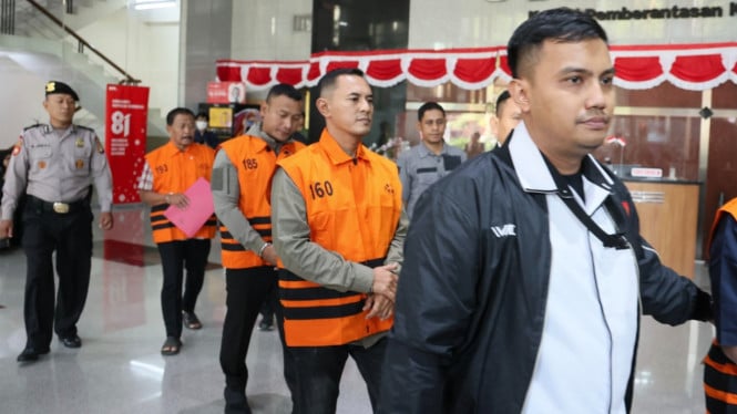 Staf KPK Didakwa Pemerasan, Aset Pribadi Hanya Sebuah Mobil: Kisah Pejabat yang Jatuh Karena Ambisi