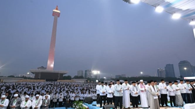 Seruan Menag Nasaruddin: 100 Ribu Jiwa Bersatu dalam Zikir dan Doa untuk Indonesia