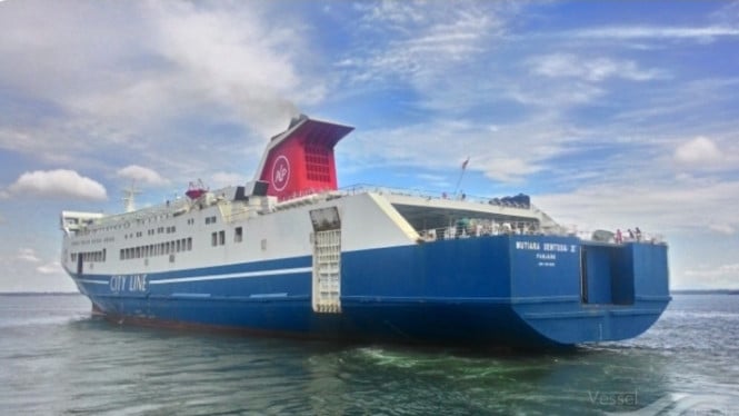 Tragedi di Laut Jawa: 4 Penumpang KM. Mutiara Sentosa II Tewas dalam Kebakaran Kapal yang Dahsyat