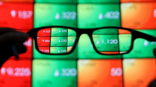 IHSG Melambung Hijau di Pembukaan, Investor Bersiap Hadapi Pertarungan Level Resistance