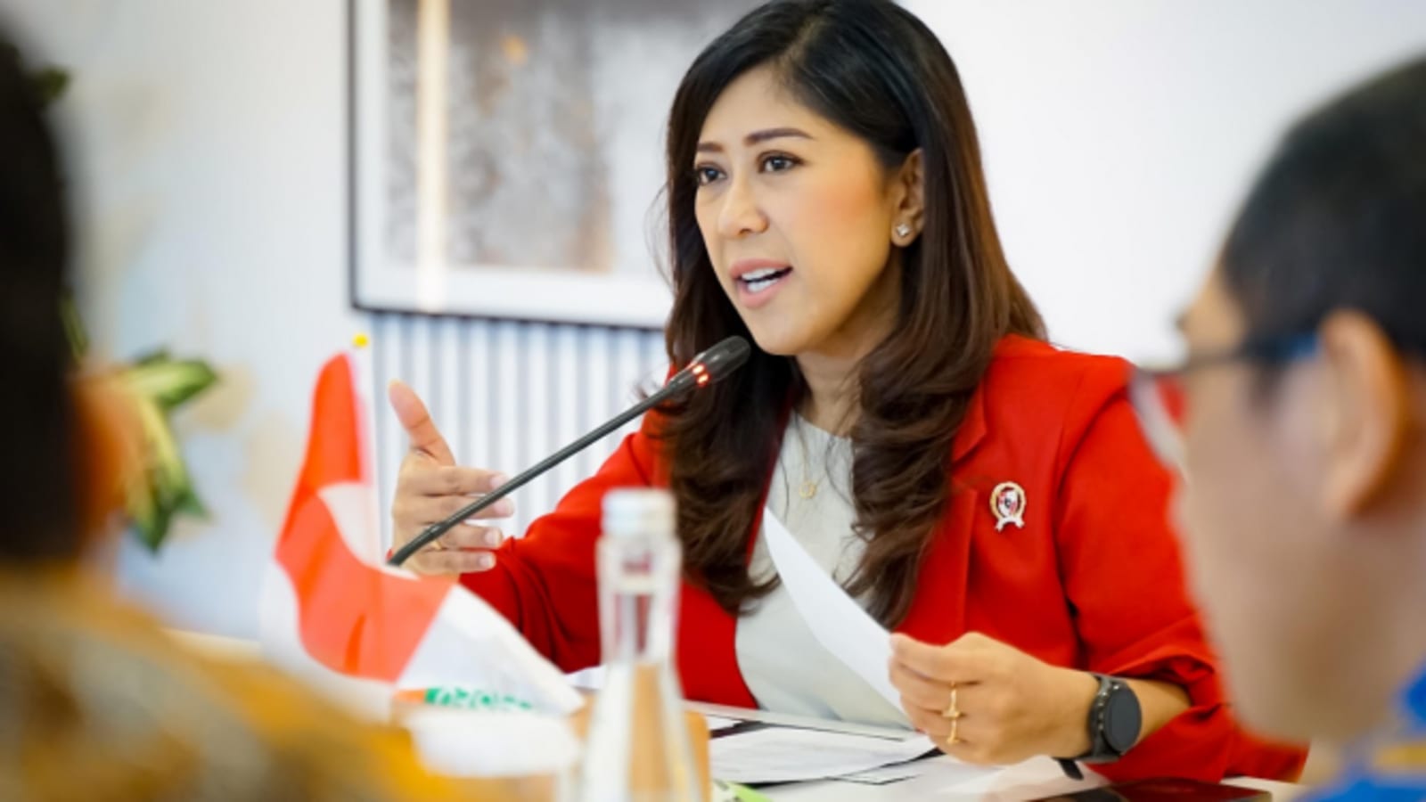 Viral Karena Merekam Usher Tanpa Izin, Influencer Emanuel Bryan Minta Maaf: Pelajaran Penting tentang Privasi Digital