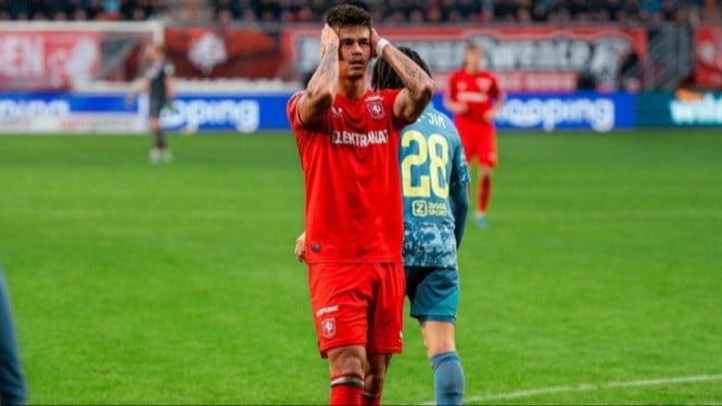 Van den Brom Putus Asa dengan Hilgers: 'Jangan Harap Dia Balik ke Twente!'