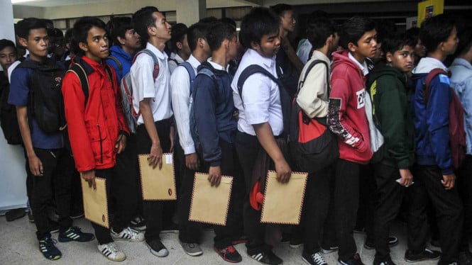 Pasar Kerja Membaik: Pengangguran Menyusut ke 7,22 Juta Jiwa, Ratusan Ribu Pekerja Baru Terserap