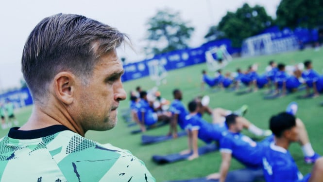 Hamra Hehanussa Incaran Dua Klub: Persib Siap Lepas Bek Senilai Miliaran?