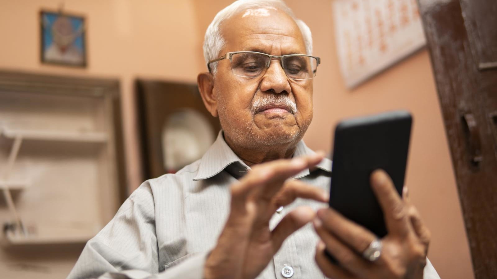 India Buka Perang Lawan Kejahatan Siber: WhatsApp hingga GoDaddy Masuk Radar
