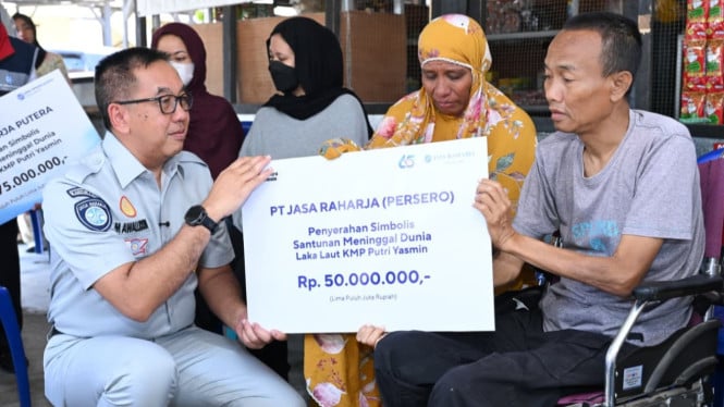 Jasa Raharja Berikan Santunan untuk Keluarga Korban Tragedi Kebakaran KMP Putri Yasmin