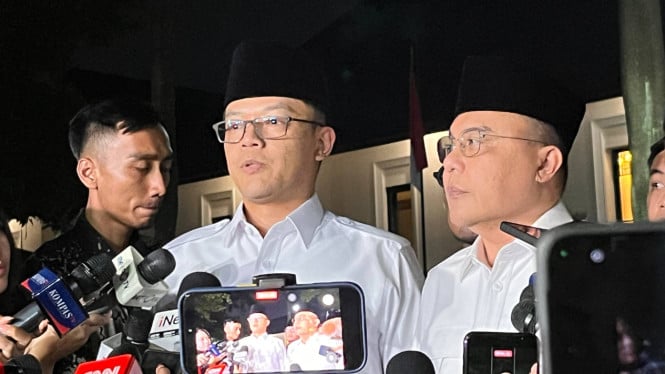 Sugiono Gelar Rapat Tertutup Sekjen Parpol, Sinyal Politik Besar Mulai Bergerak?