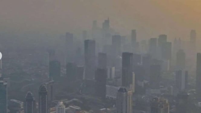 Gubernur Pramono: Langit Jakarta Membiru, Polusi Memecah Rekor karena Hujan Tak Kunjung Datang