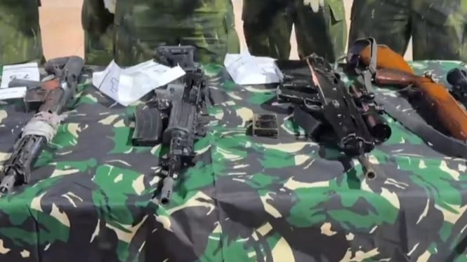 Kontak Tembak Sengit di Hutan Papua, Tiga Bersenjata Tewas dan Puluhan Senjata Rakitan Berhasil Diamankan