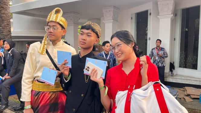 Antusiasme Luar Biasa: Ribuan Warga Rela Bangun Pagi Demi Saksikan Perayaan Kemerdekaan RI di Istana
