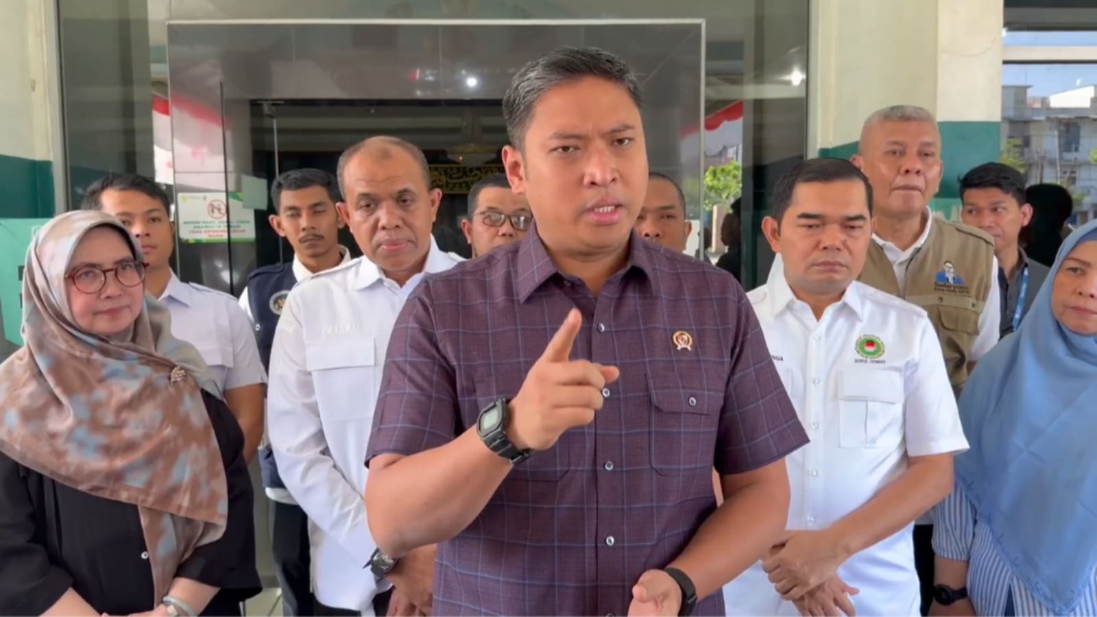 353 Anak Keracunan Usai Konsumsi Ikan, BGN Siap Tutup Permanen Dapur yang Melanggar