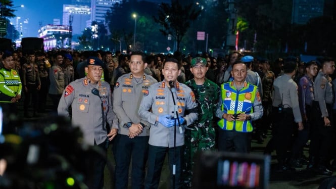 Operasi Mengejutkan: Polisi Amankan Senjata Tajam dari Pemuda Misterius di Jantung Jakarta