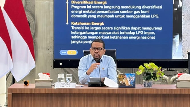 Bansos Hancur Berantakan: Pemerintah Akui Hampir Setengah Bantuan Meleset Sasaran