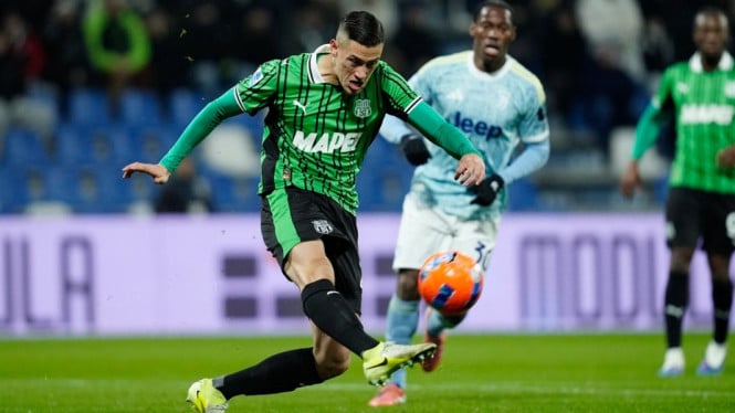 Kabar Gembira Tertimpa Musibah: Sassuolo Optimis Jay Idzes Kembali, Tapi Pertahanan Mereka Tetap Goyah