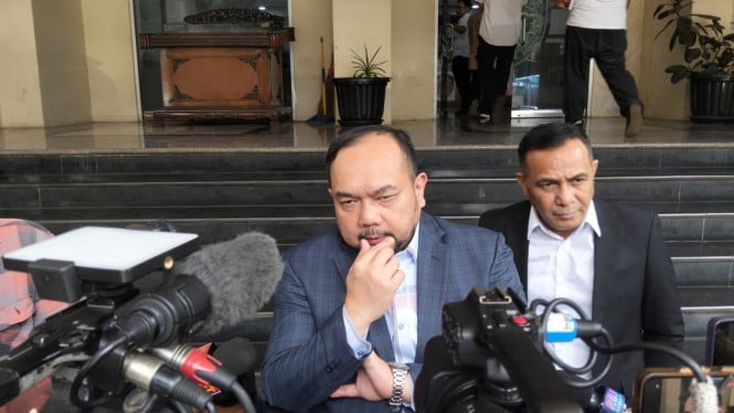 El Rumi Terseret Kasus EJR, Kuasa Hukumnya Angkat Bicara soal Akun Misterius dan Ancaman Pemerasan