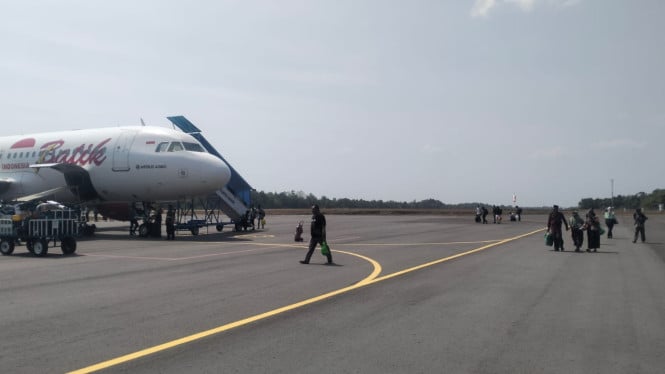 Asap Karhutla Kalimantan Rugikan Industri Penerbangan, Ratusan Penerbangan Terganggu