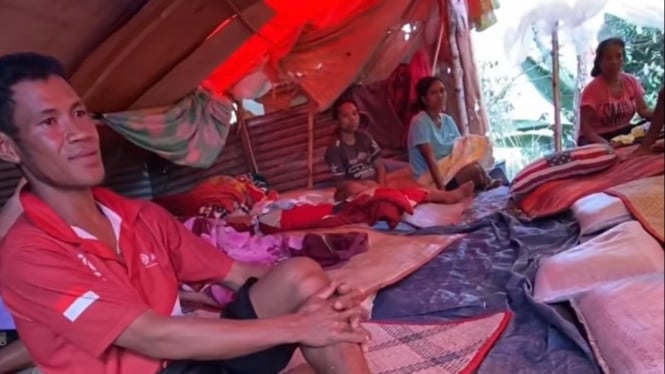 Dari Tenda Pengungsian, Korban Gempa NTT Berdoa Dapat Beras dan Terpal