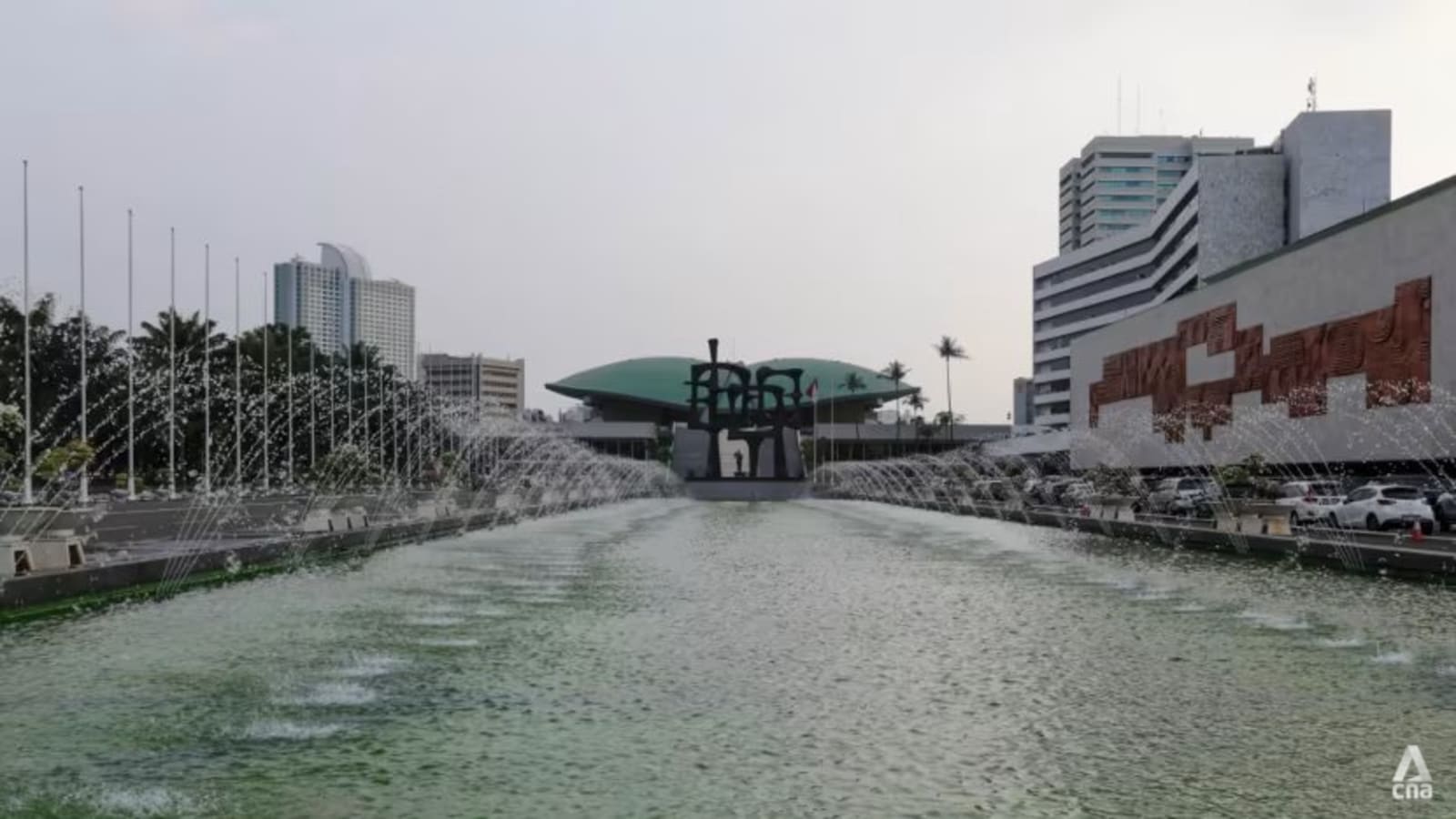 Aksi Penolakan Berlapis di Gedung DPR, Empat Gerakan Rakyat Sampaikan Aspirasi Berbeda