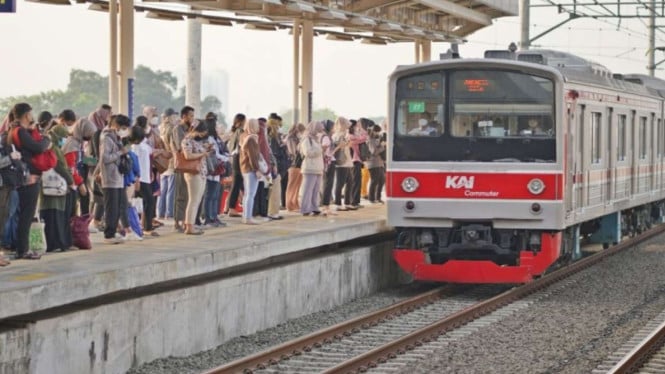 Aksi Demo 27 Agustus Bikin Jakarta Semrawut? Ini Update Lengkap Transportasi Umum Anda