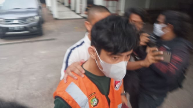 Dari Sel Rehab hingga Premiere Film: Polisi Ungkap Pertemuan Revaldo dan Bandar Narkoba di Acara Publik