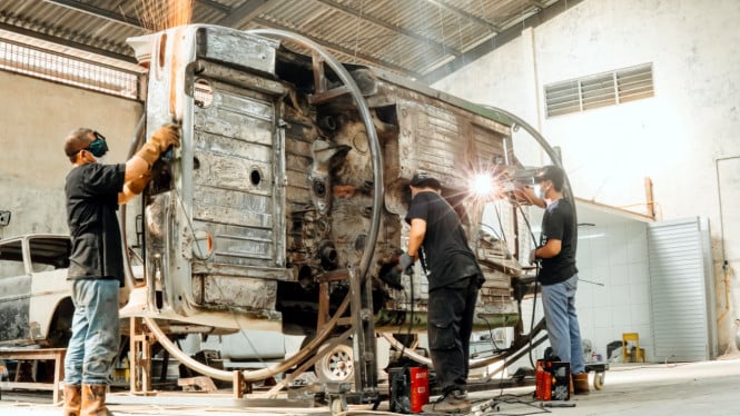 Mobil Klasik Bikin Kantong Jebol? Ini Daftar Lengkap Biaya Restorasi yang Perlu Disiapkan