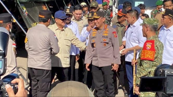 Prabowo Turun Langsung Pantau Korban Gempa NTT, TNI-Polri Buka Akses ke 12 Daerah Terpencil
