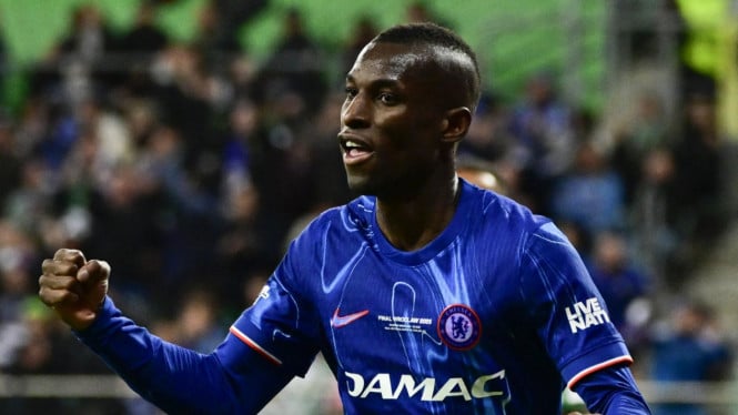 Aston Villa Resmi Boyong Nicolas Jackson, Strategi Penggantian Watkins Dimulai