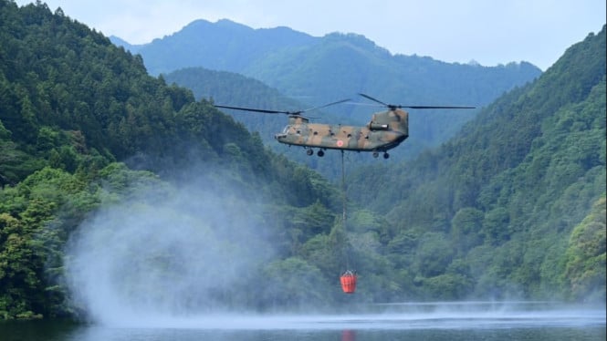 Armada Helikopter Jepang Siap Turun Tangan Padamkan Api Karhutla Indonesia