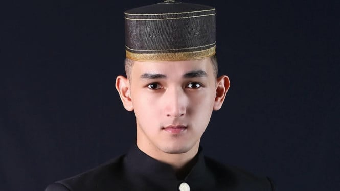 Rio Ramadhan Bikin Gempar dengan Konten Pre-Wedding Bareng Jeje Slebew, Siapa Dia Sebenarnya?