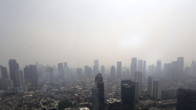 Langit Jakarta Bakal Mendung Sepanjang Minggu, BMKG Ingatkan Warga Waspada Cuaca Ekstrem