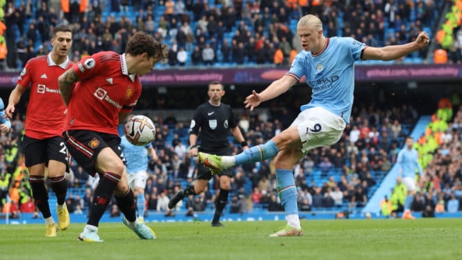 Manchester United Vs Manchester City: Pertarungan Sengit Derby dengan Live Streaming Vidio dan Prediksi Susunan Pemain