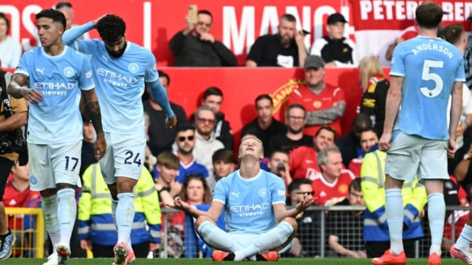 Dramatis! Manchester City Taklukkan United dengan 10 Pemain, Foden Kartu Merah Sejak Dini