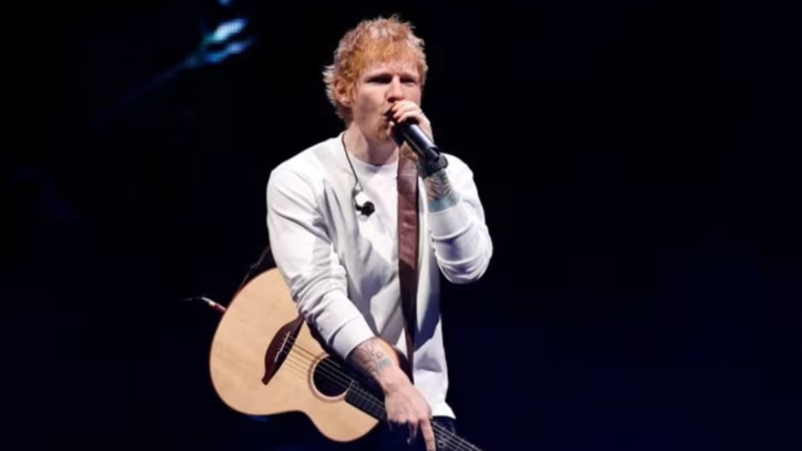Ed Sheeran Buka Suara: Dia Tidak Usir Macklemore dari Tur karena Dukung Palestina