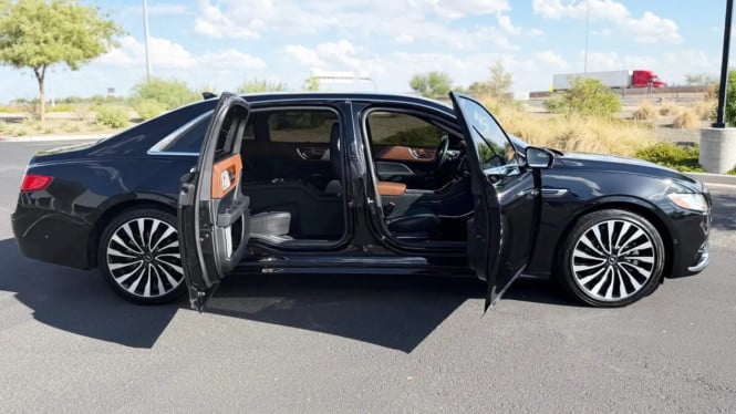 Mobil Eksklusif Ini Bikin Orang Tersesat: Mirip Rolls-Royce tapi Harganya Lebih Murah dan Cuma Ada 80 Unit