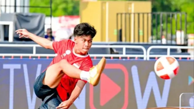 Yoga Ardika Putra Cetak Sejarah: Pemula Teqball Indonesia Taklukkan Dua Lawan di Asian Games 2026