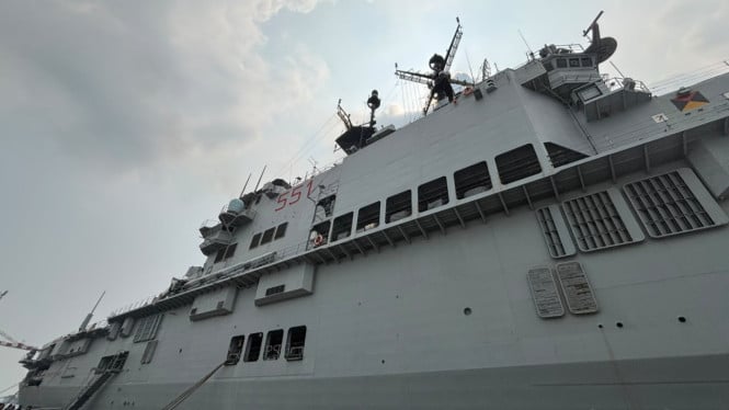 Kapal Induk Italia Giuseppe Garibaldi Resmi Berlabuh di Jakarta, Siap Dukung Operasi Penanganan Karhutla TNI