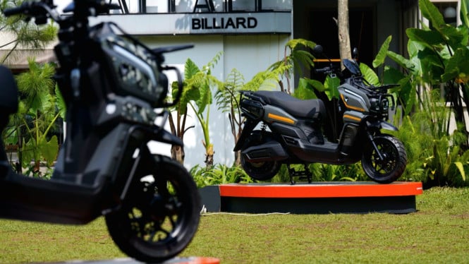 Lebih dari Sekadar Harga: Jerat Kompleks yang Mengikat Motor Listrik Lokal