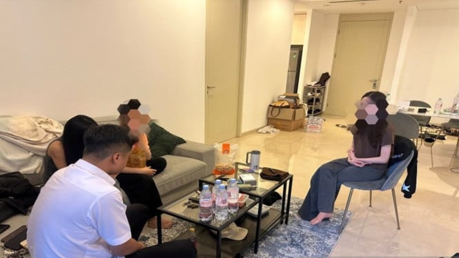 Selangkah Lebih Dekat: Polisi Bongkar Detail Barang Bukti Narkoba dalam Penangkapan Julia Prastini