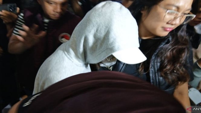 Dari Pengamatan Hingga Penggerebekan: Rekonstruksi Cara Polisi Tangkap Jule di Apartemen Mewah