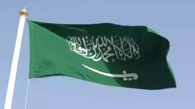 Ledakan Dahsyat Guncang Bandara Riyadh, Asap Membumbung Tinggi Saat Serangan Drones Houthi Berlanjut