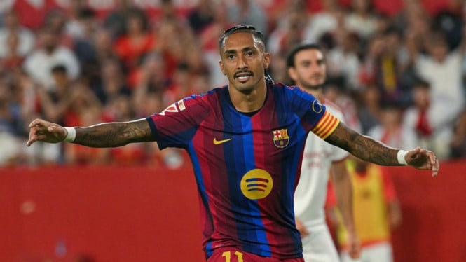 Raphinha Si Penyelamat! Tiga Gol Spektakuler Bawa Barcelona Comeback Dramatis Lawan Sevilla