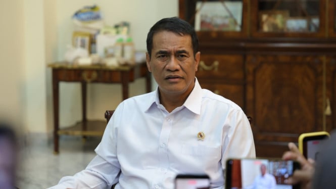 Mentan Amran Berikan Rp300 Juta untuk Keluarga 3 ASN Dinas Pertanian Jayawijaya Korban Penembakan KKB