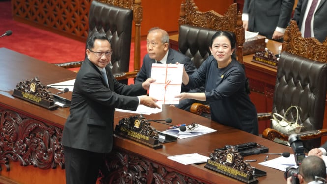 15 UU Kabupaten/Kota Resmi Disahkan DPR, Langkah Besar Stabilisasi Tata Kelola Daerah Indonesia