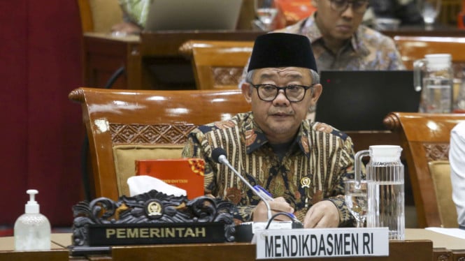Rp28 Triliun Dialokasikan untuk Ubah Guru PPPK Paruh Waktu Menjadi Profesional Penuh Waktu