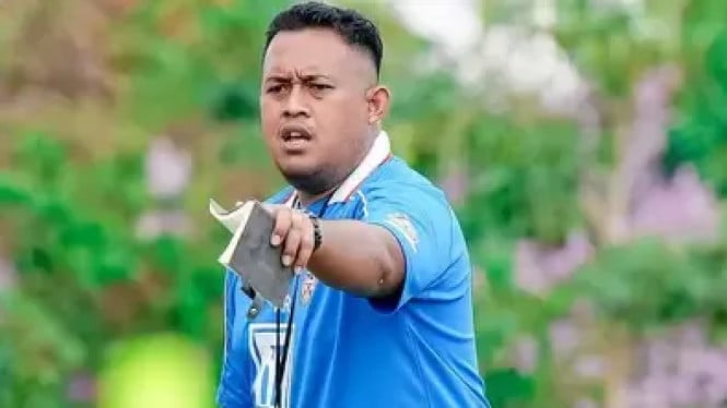 Dari Pemain PSIS Hingga Dirtek Java United, Ini Perjalanan Kontroversial Achmad Resal yang Bikin Heboh