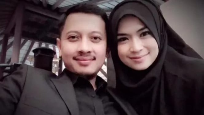 Yulia Rachman Pilih Jalur Kehidupan Berbeda: Dari Istri Pesulap Hingga Ibu Rumah Tangga Penuh Waktu