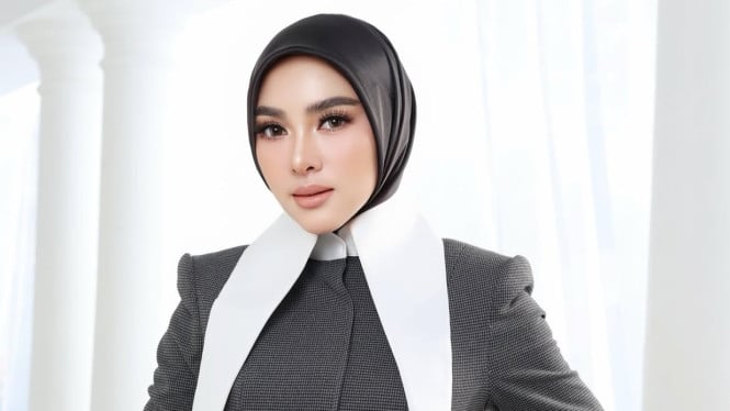 Syahrini Mengaku Sering Edit Foto Ekstrem: 'Pinggang Sampai Kekecilan Demi Terlihat Sempurna'