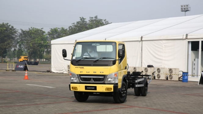 Mitsubishi Fuso Siaga: 111 Ribu Unit Canter Perlu Pemeriksaan Khusus Brake Light